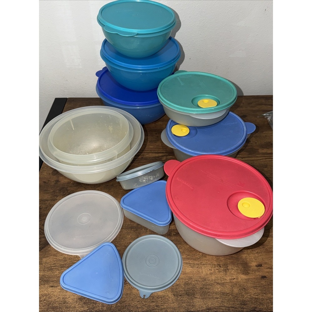 lot of 21 vintage tupperware Containers And Lids Various Colors And Sizes